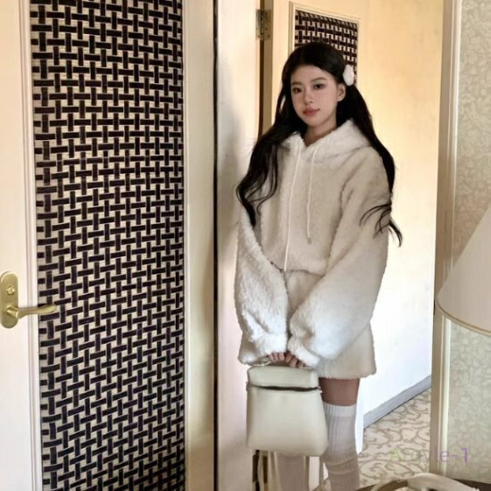 セットアップ レディース 上下セット 2点セット ツーピース プルオーバー フード付き 長袖 ミニスカート 台形スカート ボア ふわふわ もこもこ カジュアル ...