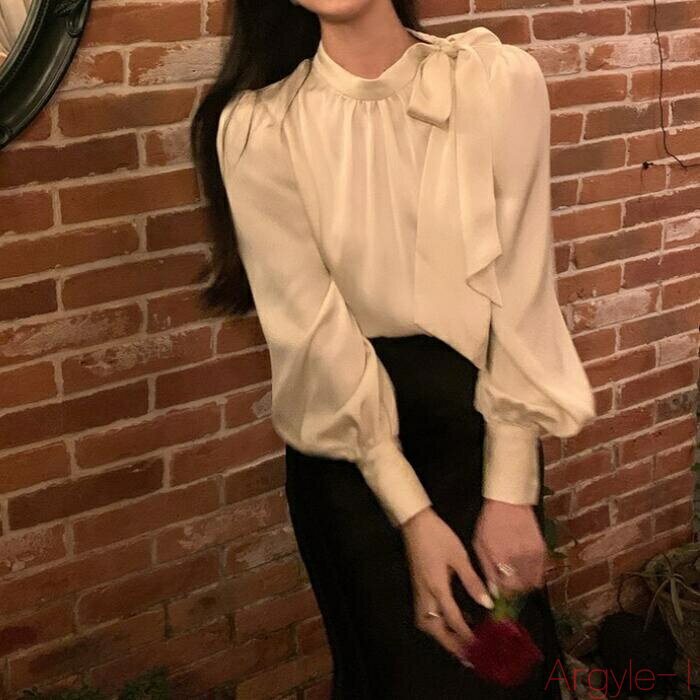 【送料無料】パフスリーブ トップス ブラウス シャツ ボウタイ リボン レディース エレガント 長袖 きれいめ カジュアル フェミニン 大人 可愛い シンプル オケージョン フォ