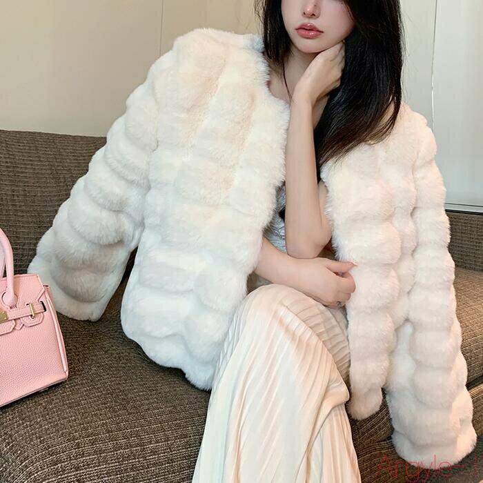 【送料無料】アウター ファー コート ジャケット 羽織り レディース きれいめ カジュアル 長袖 大人 フェミニン ノーカラー おしゃれ シンプル フェイクファ...