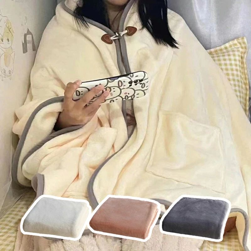 Rakuten - 送料無料 ブランケット 80×180CM ケープ 毛布 ポンチョ ??ダッフル止め おしゃれ 北欧 ひざ掛け 肩掛け ポケット付き 大判 ボタン付き 無地 通年 オールシーズン ふわふわ ギフト タオルケット 防寒 冷房対策 オフィス 暖かい 電車 秋 冬 敬老 プレセント 楽天海外通販