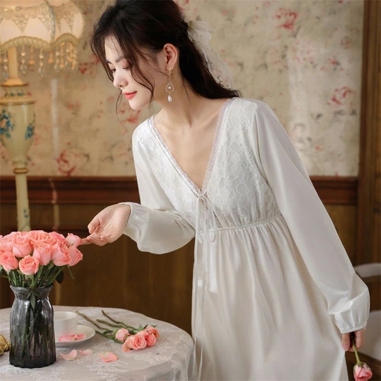 【送料無料】ア かわいい 夏 春秋 フリル裾 レース 長袖 プリンセス風 宮廷風 レディース ルームウェア..