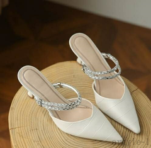 【送料無料】ミュール ハイヒール 6.5cm ポインテッドトゥ ストラップ 美脚 脚長 ラインストーン レザー 大人可愛い きれいめ シンプル 上品 おしゃれ