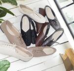 レディース　レースアップスクエアトゥ　フラットシューズ