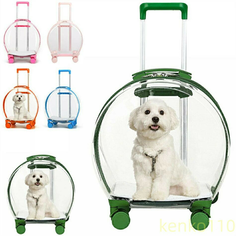 ※平置き採寸になります。実際のサイズとは誤差が出る場合がございますので、参考サイズとしてご覧ください。 ペットキャリーバッグは、小型犬や猫、小動物のために設計された便利なアイテムです。透明なデザインにより、ペットの様子を常に確認でき、通気性が良く、臭気がこもりません。キャスター付きで移動が簡単で、引っ掻き傷にも強い素材を使用しています。キャンピングやドライブ、旅行、通院、災害避難など、さまざまなシーンで活躍します。ペットの快適さと安全性を両立したこのバッグは、飼い主にとっても安心の選択です。