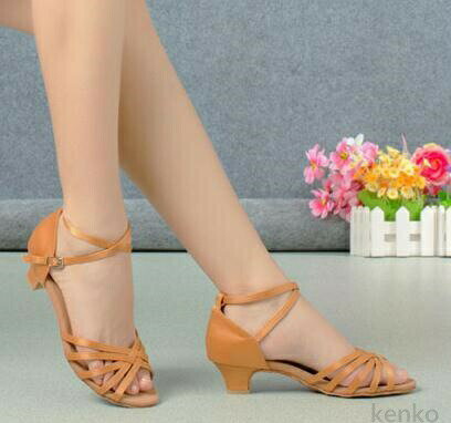 【送料無料】社交ダンス　ラテンシューズ　ダンスシューズ　レディース　ダンスシューズ　ヒール