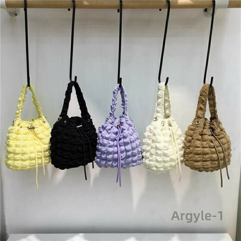 樂天商城 - 【送料無料】ミニトートバッグ エンボスバッグ しわ加工 凹凸 ボコボコ ポップコーントート おしゃれ カジュアル シンプル ハンドバッグ