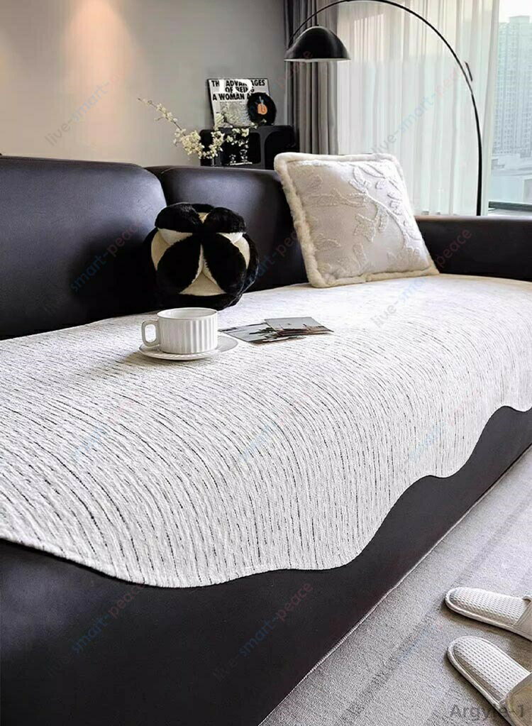 商品説明 color="#000000">商品紹介 インテリアに合わせて選べる5カラー 柔らかい手触り、太めの風合いあるシェニール糸をミックスしたツイード調素材。 ナチュラルな生地が優しい風合いで心地よい肌触りは季節を選ばずオールシーズン使用できる 一枚のマルチカバーで引っかき傷・ほこり・汚れ・汗のベタつきなどからソファーをしっかり保護 洗濯機で洗えるので汚れても長く使える。お子様のいるご家庭やペットのいる方にもOK。 生産国 中国 注意事項 ●初期不良、誤納品が発生した場合、お気軽にメールまたはお問い合わせでのご連絡をお願いいたします。すみやかに交換もしくは返品対応いたします。 ●モデル・写真に使用されているアクセサリー・小物は別途記載が無い限り付属いたしません。 ●商品写真はできる限り実物の色に近づけるよう加工しておりますが、お客様が使用するパソコンのモニター設定や部屋の照明により多少、色の変化が感じられる場合がございます。 ●実際の色に近づけるため、タグのカラー名称と異なる場合がございます。 ●商品のサイズは、全て平置きにて外寸を測定しております。実寸は商品によって若干の誤差(1cm〜3cm )がある場合がございますので、予めご了承ください。 ●同じ商品でも「生産時期」や「カラー」により形やサイズに多少の「誤差」が生じる場合もございます。詳しくは商品画像や実寸サイズにてご確認くださいませ。 ●商品に不良があった場合は、商品到着から5日以内にご連絡いただければご返金・交換対応させて頂きます。 ●該当商品は他店と在庫共有です。タイミングにより、在庫ズレが生じる場合がございます。予めご了承ください。 ●弊店はエコのため、納品書、明細書、領収書は入れておきません。ご希望の方はご注文の際、メールで宛名など必要事項をご連絡をお願い申し上げます。