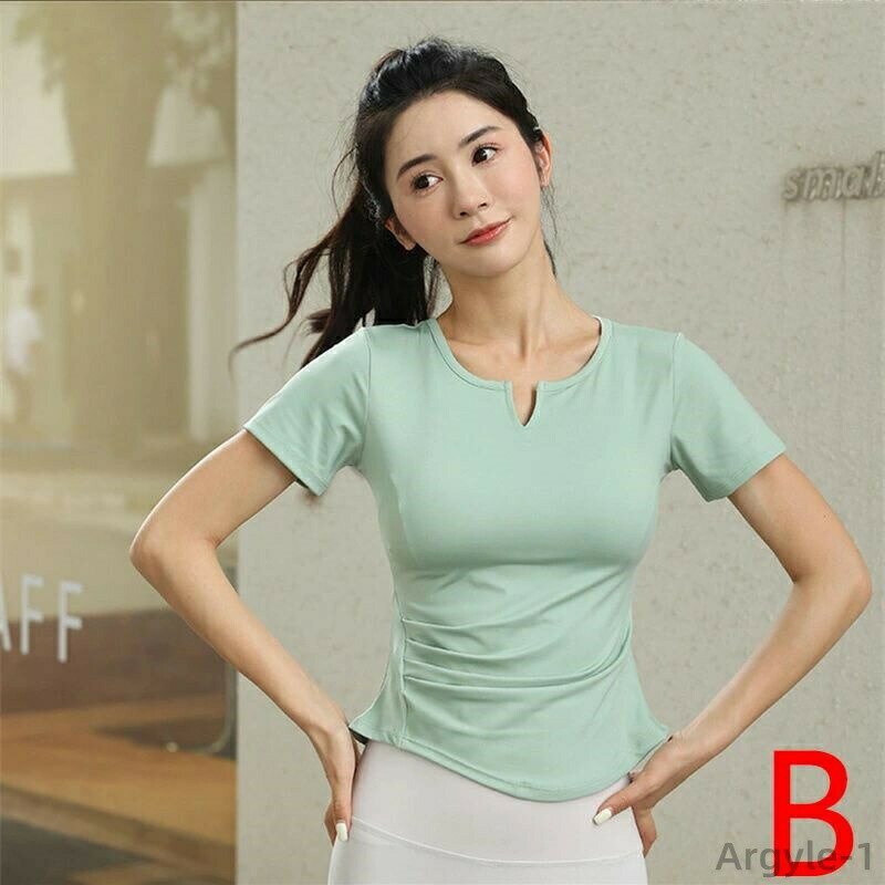 【送料無料】ランニング スポーツウェア Tシャツ スリムフィット スリット Vネック トップス 半袖 レディース