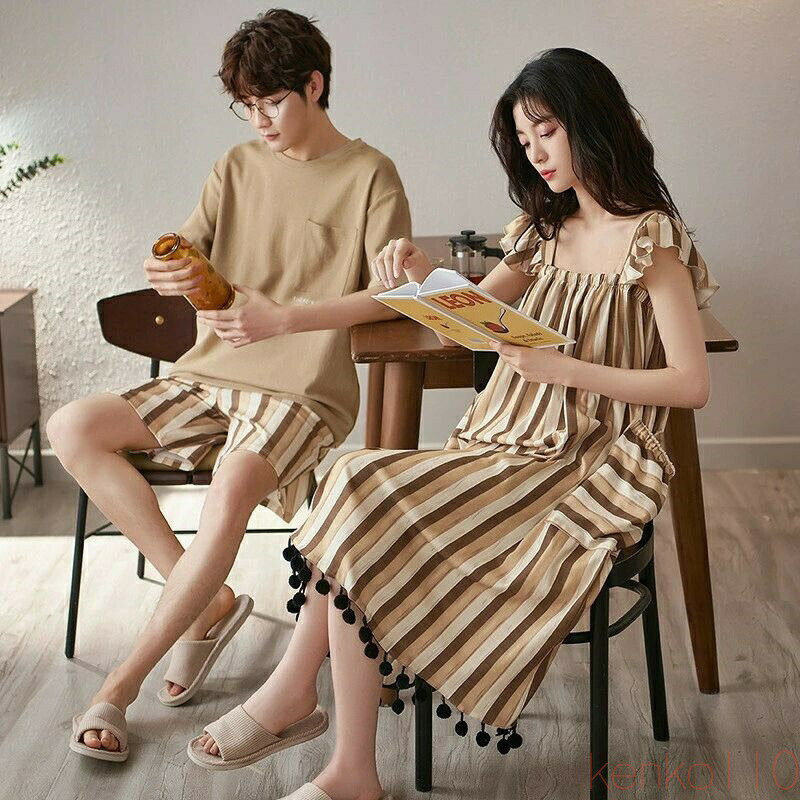 width="100%"> 素材の特徴 通気性が良い 綿は吸水性が高いため、水分を吸収して外に放出してくれます。そのため、下着などの素材によく用いられます。 静電気が起きにくい 綿などの天然素材は吸水性が高いため、静電気が溜まりにくいのです。 肌触りが滑らか（なめらか） 綿はとても微細な繊維のために、肌への引っかかりが少なく肌に優しい素材です。 夏は涼しく冬は暖かい 水分を吸い込み外に放出する際に気化熱を奪うため、汗をかくシーズンには涼しく着ることができます。また、素材自体は熱伝導率が低いため、寒い時期は体の熱を温存することができます。 素材が丈夫なため服が長持ちする 綿は強度が高いため、洗濯を繰り返しても素材が傷みにくく、服が長持ちします。 洗濯や漂白がしやすい 綿素材のものは濡れても弱くならないため、洗濯に耐えることができ、色が染まりやすいため漂白剤も入りやすいです。 【商品買うメリット】 ペアパジャマなら、部屋着としてだけでなく、近くのコンビニにも気軽に出掛けられます。しかもネットで購入できるため、簡単で便利です。これを着ている間は、彼との関係も良好です。 肌触りが気持ち良いです。 丁寧かつ丈夫であるため、長期間にわたり優しい着心地を楽しめます。 結婚プレゼントや記念日ギフトに最適で、春、秋、夏でも可愛く演出できます。 恋人二人で一緒に着て、ラブラブ感が溢れています。 自宅用はもちろん、父の日、母の日、結婚祝い、お誕生日、記念日、敬老の日などのギフトにも最適です。 素材 綿100% カラー 写真通り 品質 普通 素材感 普通（薄い、やや薄い、普通、やや厚い、厚い） 季節 春、夏、秋 販売対象 自宅用、ギフト用 サイズ サイズ写真をご参考ください。 サイズについて不明な方はお気軽にお問い合わせください。 送料 沖縄以外送料無料、沖縄地方1500円 注意事項 ※その他のよくあるご質問。 ●表示サイズがある場合、多少の誤差(約1-3cm)が生じる場合がございます。 ●製造上、細かな汚れやシワ糸のほつれが発生する場合がございます。 ●モニターの発色の具合によって実際のものと色が異なる場合が御座います。 ●商品の仕様は、製造元の都合により予告なく変更することがあります。また、突然の欠品等で商品手配の遅れや手配ができない場合がございます ので、ご了承ください。 ●土日祝祭日のご注文およびお問い合わせへの弊社からのご連絡は、翌営業日となります。 関連キーワード：ペアパジャマ カップル 春 パジャマ ペア 半袖 ペア ルームウェア 夏 ペア カップル お揃い 結婚祝い プレゼント ギフト ペアルック カップル ルームウェア レディース 可愛い ルームウェア パジャマ メンズ 夏 コムサ 高級 男女 ペアパジャマ カップル ペア 部屋着メンズ パジャマ おしゃれ 半袖 綿 ペアルック パジャマ 結婚祝い プレゼント 友人 おしゃれ おすすめ 贈り物 ペア 部屋着 上下 セット関連キーワード：ペア パジャマ 夏 カップルパジャマ 夏 寝間着 寝巻き ペア ルームウェア 外出 結婚祝い ギフトプレゼント ペアルック カップル お揃い 服 ペア おしゃれ パジャマ ペア レディース パジャマ 可愛い 部屋着 ペア パジャマ カップルペア カップル ペア パジャマ メンズ ペアルック カップルパジャマ ペア カップル パジャマ ペアパジャマ カップル パジャマ ペア 半袖 結婚祝い プレゼント ペアパジャマ 男女 ペア パジャマカップル ペア ルームウェア