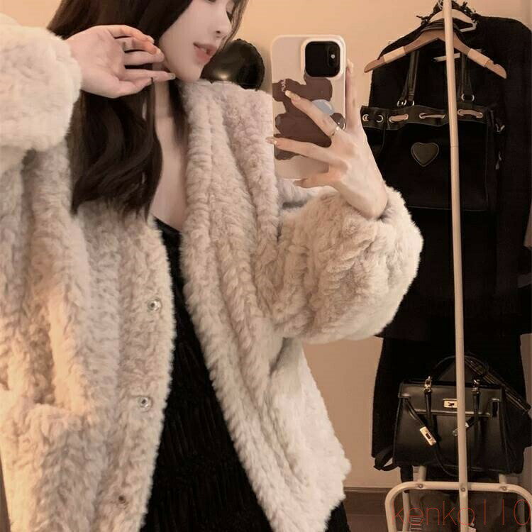 【送料無料】アウター ジャケット ボア レディース個性的 もこもこ ふわふわ きれいめ 上品 エレガント 長袖 Vネック ノーカラー 無地 茶色 ベージュ フリーサイズ お洒落 大