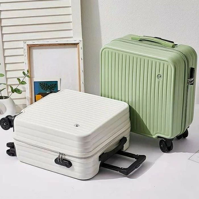 スーツケース 小型 機内持ち込み 40L キャリーケース オシャレ 国内旅行 修学旅行 海外旅行 出張用 静音 トラベル 泊まる 超軽量 大容量