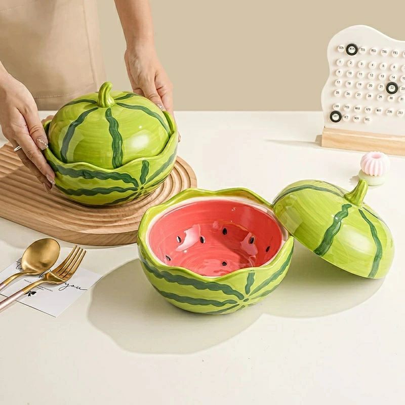 素材：陶器