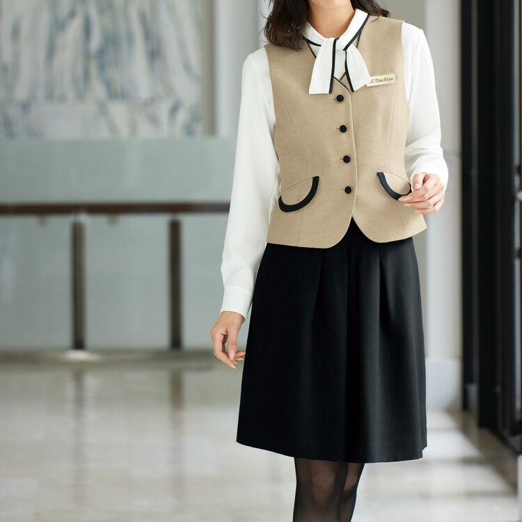 アンジョア レディース 事務服 ベスト オールシーズン オフィス ベージュ クラシカル ニュアンスカラー 黒パイピング 事務服 定番 ノーマル ジョア かわいい 11520 レディス ホームクリーニング 送料無料 サイズ豊富 enjoie joie