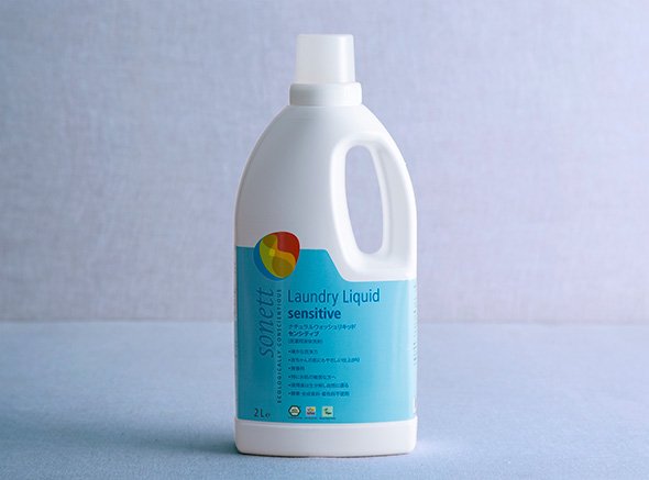 ナチュラルウォッシュリキッドセンシティブ洗濯用液体洗剤（2000ml）