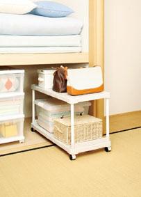 【送料無料】伸縮押し入れ整理棚 キャスター付き SOR-370W 【幅72〜92cmまで調節可能☆】【アイリスオーヤマ 収納用品 押入れ収納 便利棚】 [cpir][2512SE]