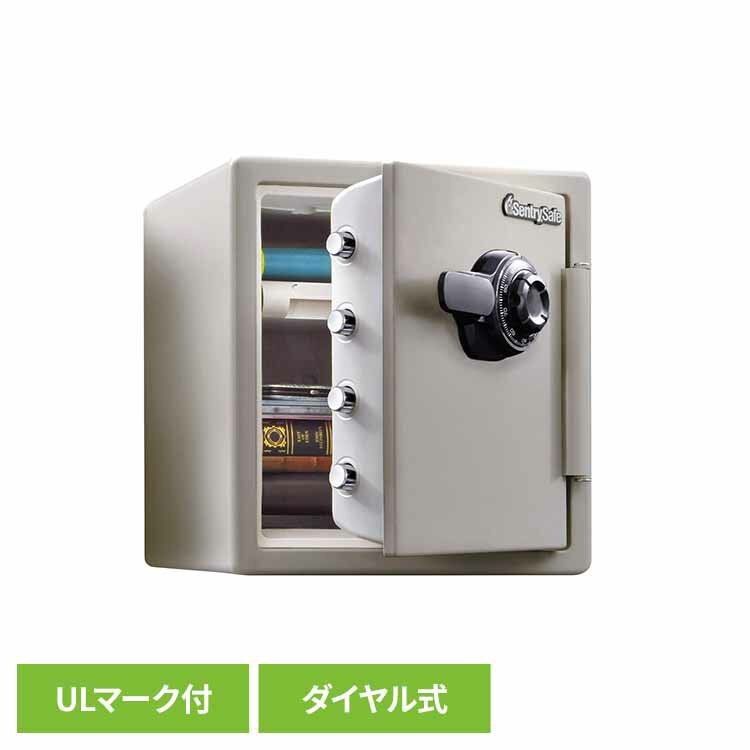 確かな信頼のULマーク付。過酷な米国UL1時間耐火テスト、爆発テストに合格 熱に弱いCD/DVD/USBメモリなどを守るデジタルメディア耐火性能認定品 太く頑丈な複数本のカンヌキと、こじ開け防止機構を備えた蝶番による強堅なつくり 目盛りの位置に合わせやすくカチカチとしたクリック感のあるダイヤル式A4ハードファイル収納可能 整理しやすいトレイ付 ドア裏に便利な収納スペース、鍵フック付※こちらの商品はお取り寄せ商品のため、初期不良以外の返品・交換は承れませんので、あらかじめご了承ください。 ●商品サイズ（cm）幅約41.5×奥行約49.1×高さ約45.3●商品重量約39kg●材質耐火材（ピロノックス）、鋼板（検索用：金庫 耐火金庫 ダイヤル式 容量：約33.6リットル 1時間耐火 防犯 0049074023751）※ご注文前にご確認ください※■こちらの商品は開梱設置込みになります。■配送不可地域：沖縄・離島■間口が70cm以上あることをご確認ください。■配送に関しては直接メーカーより確認のご連絡をさせていただきます。最強翌日配送対象商品に関するご案内 最強翌日配送対象商品・対象地域に該当する場合は最強翌日配送マークがご注文カゴ近くに表示されます。 最強翌日配送可能なお支払方法は【クレジットカード、代金引換、全額ポイント支払い】のみとなります。 下記の場合は最強翌日配送対象外となります。 ・15点以上ご購入いただいた場合 ・時間指定がある場合 ・ご注文時備考欄にご記入がある場合 ・決済処理にお時間を頂戴する場合 ・郵便番号や住所に誤りがある場合 ・最強翌日配送対象外の商品とご一緒にご注文いただいた場合 ・お届け先住所文字数が40文字以上の場合