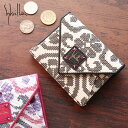 二つ折り財布 かぶせ型小銭入れ 刺繍風 プリント 型押し 花 牛革 sybilla シビラ フガール 5470560 ジャガード調 ゴブラン織り調レディース 牛...
