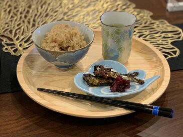 【楽々シリーズ プラチナ牡丹 茶碗(中) (化粧箱入り)】有田焼 磁器 お茶わん めし碗 ごはん茶碗 青 銀 手書き ごはん おしゃれ 和食器 ギフト 引き出物 内祝い プレゼント