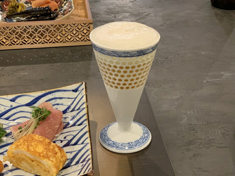 【波佐見焼　丹心窯　水晶青海波　ビールグラス(小)】有田焼 磁器 ビアグラス フリーカップ ワイングラス 白 お酒 シャンパン おしゃれ 和食器 ギフト 引き出物 内祝い プレゼントのサムネイル