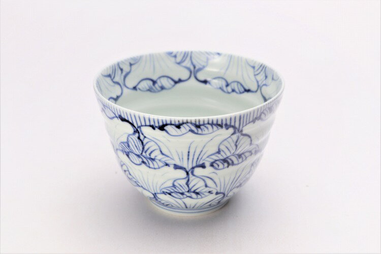 楽天有田焼のデパート丸兄商社【有田焼　そうた窯　染付花弁紋　（手）深丼】有田焼 磁器 ミニ丼 汁碗 小さめ丼 青 手造り 手書き 豚汁 麺類 ごはん おしゃれ 和食器 ギフト 引き出物 内祝い プレゼント