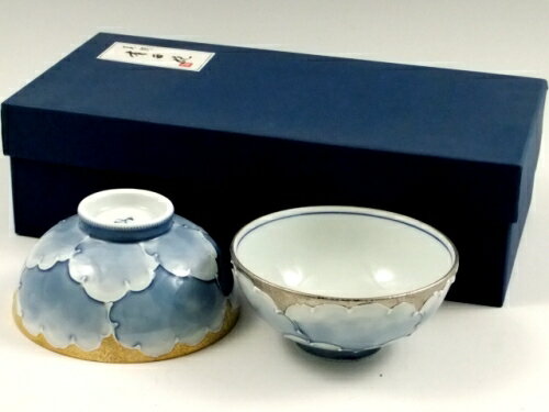 有田焼 文山窯 金牡丹・プラチナ牡丹 組茶碗 (夫婦茶碗)