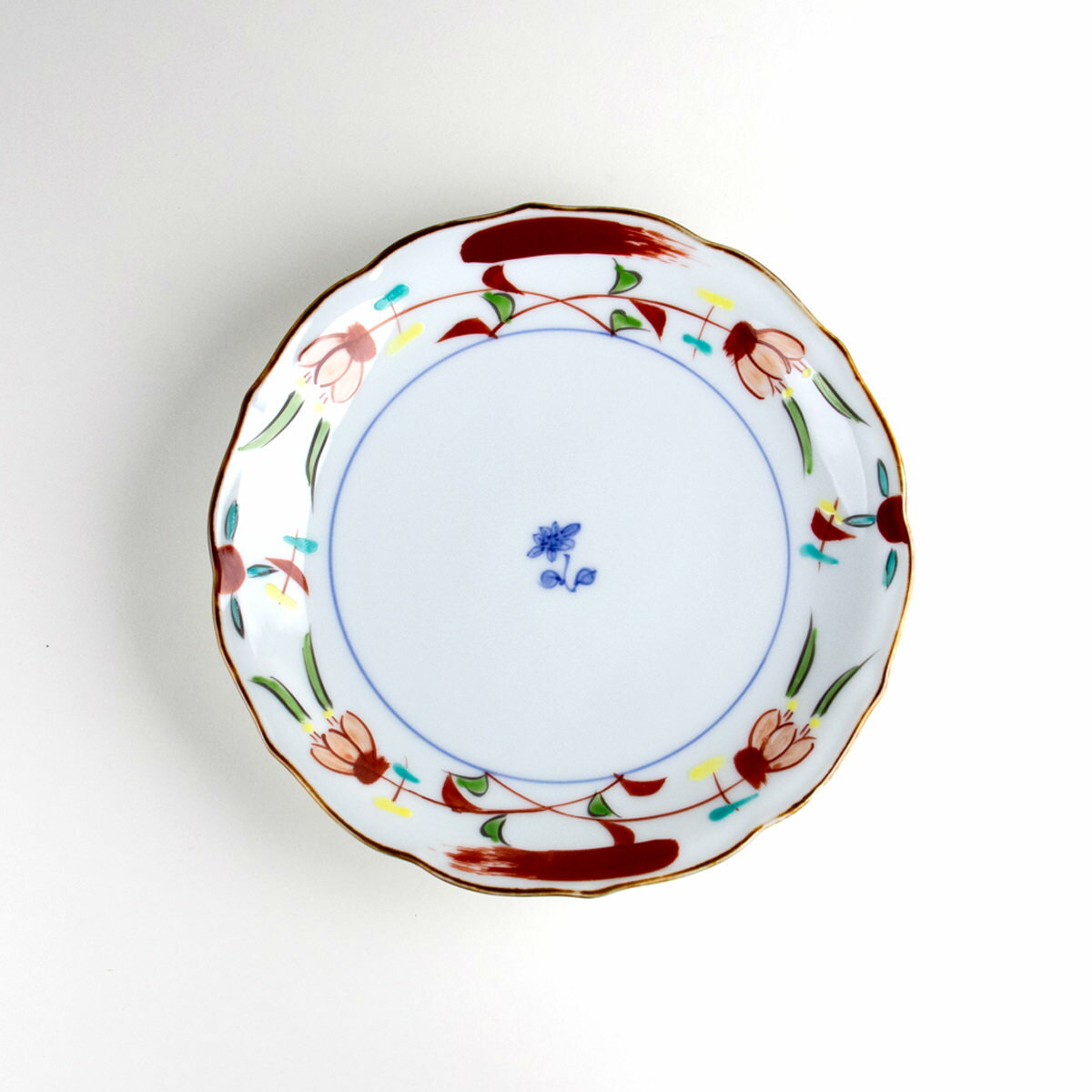 少し大きめの取り皿 18.5cm 丸皿 おしゃれ 中皿 和食器 有田焼 日本製 花飾り 6寸皿