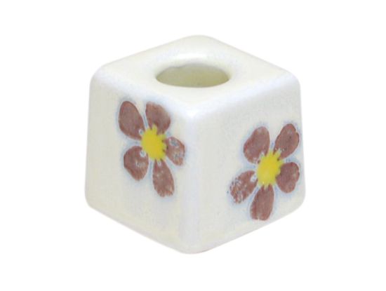 【ブラックフライデー ポイント5倍】ペン立て かわいい置物 小物 インテリア 陶磁器 有田焼 日本製 小花