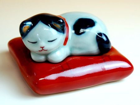 Rakuten - 香炉 陶器 おしゃれ 有田焼 日本製 インテリア 贈答品 座布団ねこ 香立て