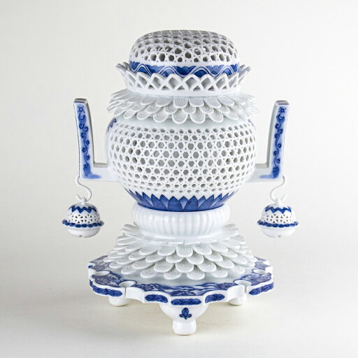 香炉 陶器 おしゃれ 有田焼 日本製 インテリア 贈答品 木箱入り 透し彫 香炉 香炉 陶器 おしゃれ 有田焼 日本製 インテリア 贈答品 木箱入り 透し彫 香炉