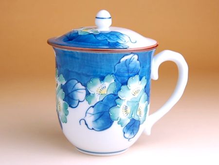 マグカップ 蓋付き おしゃれ 有田焼 陶磁器 日本製 贈答品 コーヒー 花集い（青）