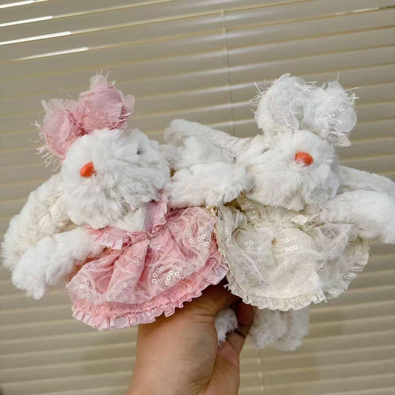製品仕様: ◆素材: ポリエステル ◆本製品は服セットのみ、ぬいぐるみ本体や靴は含まれていませんのでご了承ください。 商品について: 商品写真はできる限り実物の色に近づけるよう徹底しておりますが、 お使いのモニター設定、お部屋の照明等により実際の商品と色味が異なる場合がございます。 サイズの測り方は統一しておりますが、若干の誤差(約2〜3cm前後)が生じる場合がございます。製品仕様: ◆素材: ポリエステル ◆本製品は服セットのみ、ぬいぐるみ本体や靴は含まれていませんのでご了承ください。 商品について: 商品写真はできる限り実物の色に近づけるよう徹底しておりますが、 お使いのモニター設定、お部屋の照明等により実際の商品と色味が異なる場合がございます。 サイズの測り方は統一しておりますが、若干の誤差(約2〜3cm前後)が生じる場合がございます。