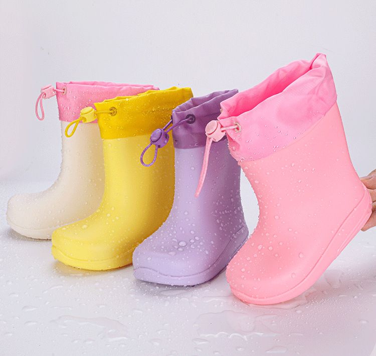 乐天商城 - キッズレインブーツ 女の子 男の子 防水 シンプル 歩きやすい 15cm〜22cm ジュニア 雨具 梅雨 アウトドア
