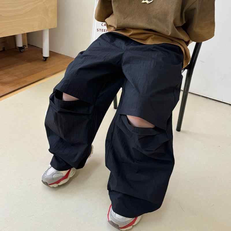 キッズ パンツ 男の子 夏用 薄手 綿 長ズボン ハーフパンツ風 膝見せ 涼しい 黒 白 100 110 120 130 14..