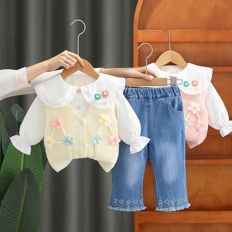 子供服 春物 パンツセット 3点セット ニット カーディガン デニムパンツ 女児 幼児 ベビー 花柄 かわい..