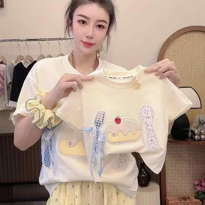 Tシャツ キッズ 女の子 半袖 綿 薄手 カートーン プリント トップス 親子コーデ 子供服 ベビー 幼児 小学生 A45 ケーキ A42 ベージュ A37 犬・カテゴリ: Tシャツ・対象: 女児・スタイル: 韓国風・袖丈: 半袖・対象年齢: 乳幼児(1~3歳, 80~100cm), 中大童(8歳以上, 140cm以上), 小中童(3~8歳, 100~140cm)・柄: 卡通・素材: 綿80%・ネックライン: ラウンドネック・カラー: A45フォークケーキTシャツ, A42m色半袖Tシャツ, A37フルーツ子犬半袖Tシャツ, A37フルーツ子犬長袖Tシャツ・対応身長: 73cm, 80cm, 90cm, 100cm, 110cm, 120cm, 130cm, 140cm, 150cm, 160cm, 170cm