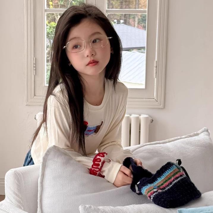 Tシャツ キッズ 女の子 長袖 春秋 中大童 子供服 トップス カットソー 綿100% かわいい 犬柄 アプリコ..