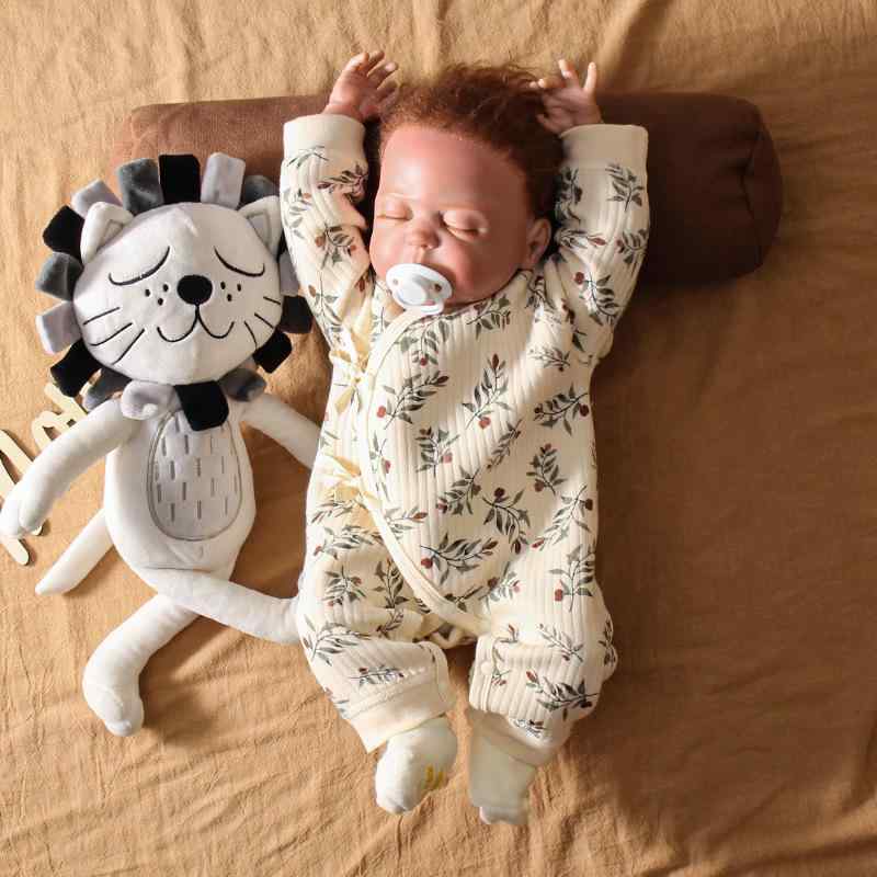 ベビー服 ロンパース 秋冬 新生児 赤ちゃん 綿100% コットン あったか 長袖 蝶 かわいい 緑葉 果物柄 帽子付き(x2)