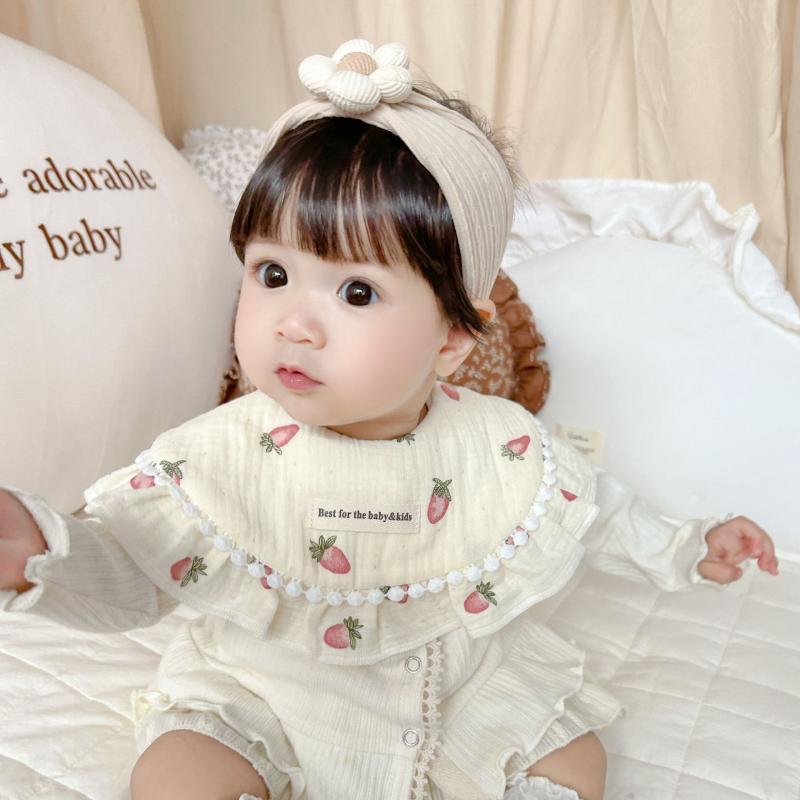 ベビー スタイ ガーゼ コットン 花柄 かわいい よだれかけ ドット柄 イチゴ柄 クマ柄 チューリップ柄 防水(x2)