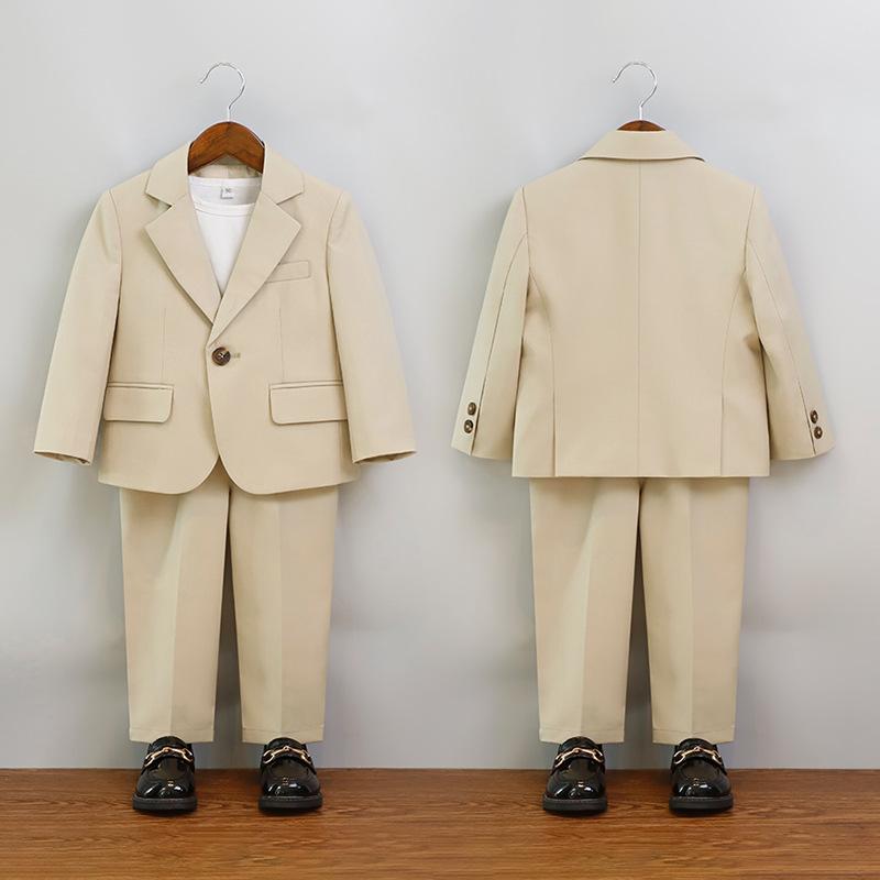 子供用フォーマルスーツ 3点セット（ジャケット パンツ ブローチ） 男の子 キッズ 英国風 無地 発表会 演奏会 結婚式 入学式 卒業式 七五三 春夏 ポリエステル混紡 薄手 長袖 ピンク系 カーキ 90 100 110 120 130 140