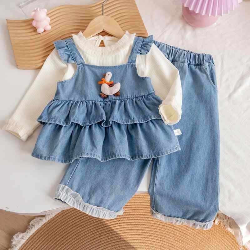 キッズ デニム セットアップ 春秋物 女の子 韓国風 小飛袖 デニム吊りスカート デニムパンツ 長袖トップス 3点セット 80cm 90cm 100cm 110cm