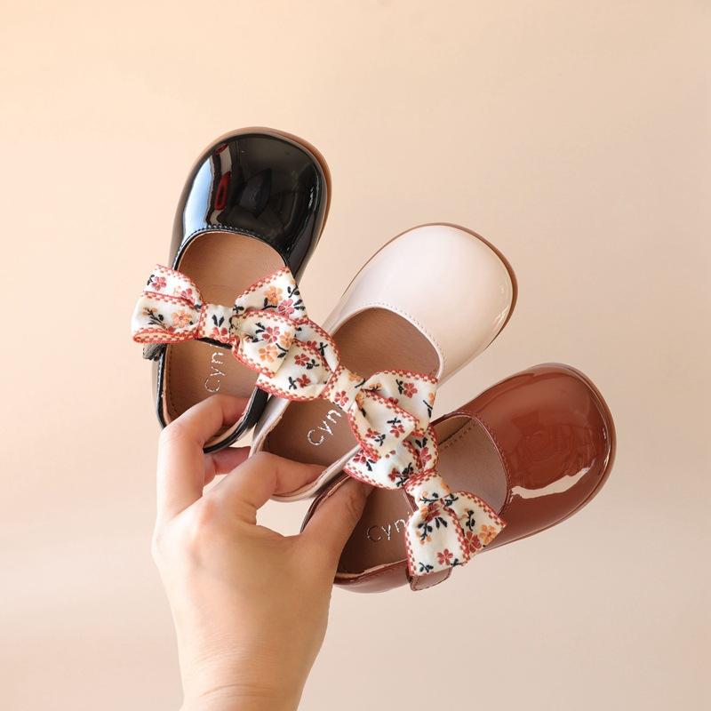 子供靴 女の子 フォーマル靴 バレエシューズ 発表会 舞台靴 演奏会 園児 幼稚園 保育園 入園式 卒園式 ..