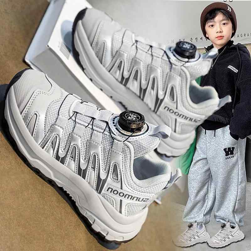 スニーカー キッズ 男の子 子供靴 ランニングシューズ 運動靴 通学 普段使い スポーツ 軽量 柔軟 快適 ..