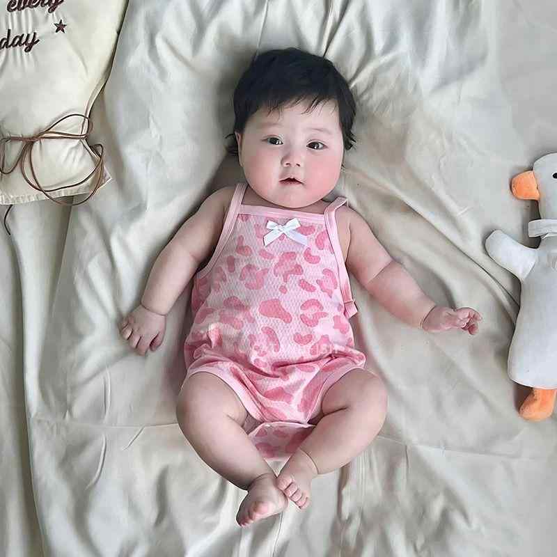 ロンパース 女 ベビー 新生児 幼児 子供 薄手 夏物 綿 オールインワン カバーオール ピンク ヒョウ柄 イチゴ柄 クマ柄 花柄 チェック柄