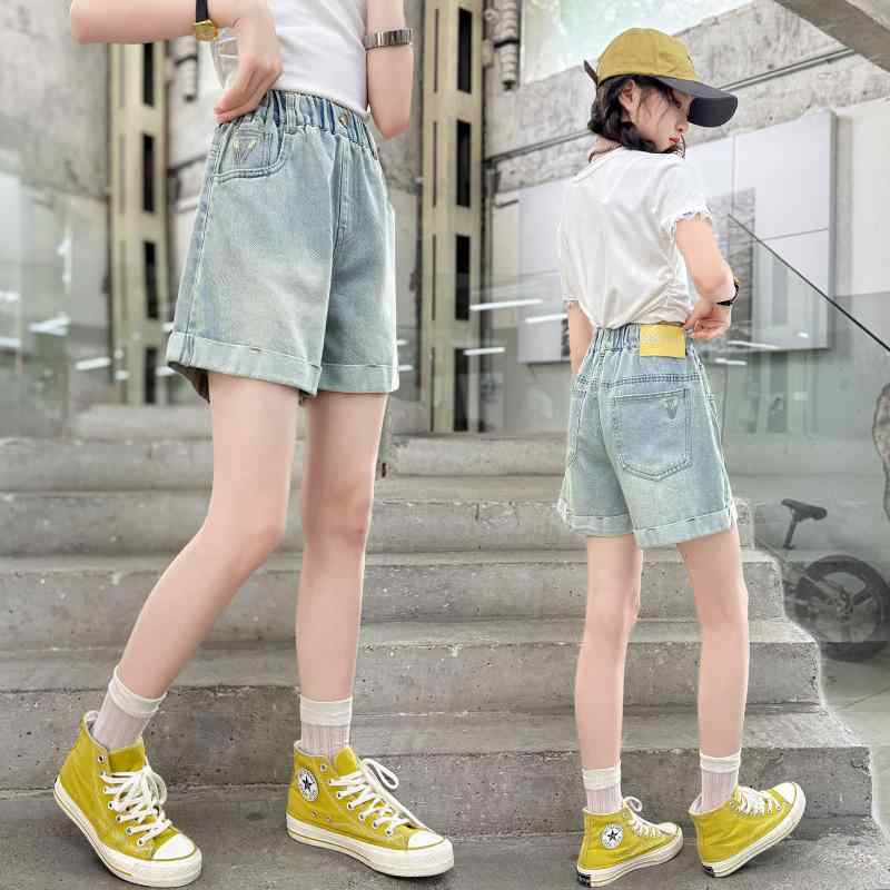 子供服 デニムショートパンツ 女の子 薄手 夏 高学年 女の子 刺繍 短パン 外着 浅青 120cm 130cm 140cm..