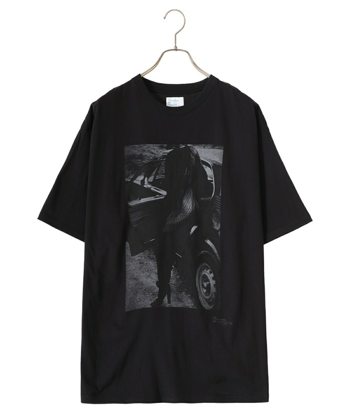 【送料無料】THE INTERNATIONAL ART COLLECTION / インターナショナルアートコレクション : 40/2 Short Sleeve karl lagerfeld, helmut newton, chloe 1977 / 全2色 : フォトグラフTシャツ フォトT 半袖 プリントTシャツ : IAC232-01【MUS】【コンパクト】