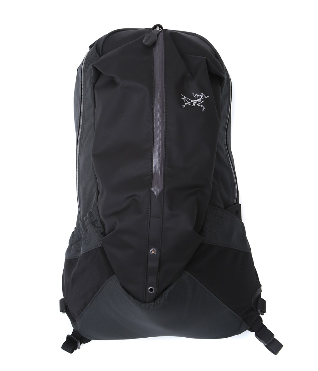 ARC'TERYX / アークテリクス : Arro 22 Backpack-カーボンコップ : アロー 22 バックパック リュック メンズ : L07400400【STD】