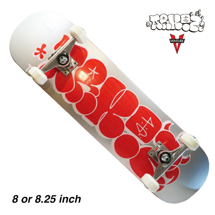 【デッキ】arktz THROW UP LOGO DECK SILVER RED 8(20.5cm) or 8.25(21.1cm)インチ 【トラック】VENTURE TRUCK 5.25HI or 5.25 LOW or 5.6HI 【ウィール】ARKTZ 53mm 99A WHITE 【ベアリング】REPTILE ABEC 5 ※当店オリジナルデッキテープ&スケートボードバッグ付き。 トリック向きのコンプリートセットです。 デッキのサイズは人気の8か8.25インチです。 トラックはベンチャー、ウィールはアークティーズ オリジナルハードウィールのセットです。 安定性に優れたVETURE TRUCKSです。 デッキのサイズが8インチの場合のトラックサイズは5.25、 デッキのサイズが8.25インチの場合はトラックサイズが5.6がデッキ幅に合います。 トラックサイズ5.25はHIかLOWか高さを選べます。 HIとLOWで約5mm高さが変わります。 LOWトラックを使用する場合は地面から近く、オーリーする場合弾きやすいです。 HIトラックは54mm以上のウィールを装着でき、オーリーする場合に高さがでる分、角度をつけられます。 ハードウィールはトリックの練習に適したウィールです。 ウィールはホワイトです。 ウィールがブラックのコンプリートもございます。 こちらの完成品はスケボー初心者の方にオススメです。 デッキテープは全面にブラックが貼ってあります。 カラー：シルバーレッド 注意：モニターの発色の具合によって実際のものと色が異なる場合がございます。arktz THROW UP LOGO SILVER RED x VENTURE TRUCK(ベンチャートラック) × ARKTZ WHEEL 53mm WHITE コンプリートセット 8 or 8.25インチ