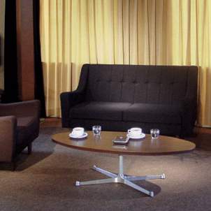 ソファ 2人掛けソファー 2人 ソファー 2人用 ローソファ 2人がけソファー ローソファー フロアソファー 二人掛けソファ リビングソファ 合皮 レトロ 日本製 ホテル オフィス 高級 カフェ 書斎 リビング レザー 北欧 応接 合成皮革 2P 幅80cm おしゃれ 白 緑 黒 モダン [3]