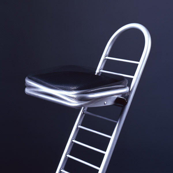 キッチンチェア 折りたたみ椅子 コンパクト 折り畳み 折りたたみ 背もたれ 椅子 作業椅子 座面 ワークチェア チェア 日本製 背もたれ付き カウンターチェア 完成品 高さ調整 パイプ 台所 プレゼント 便利 おりたたみ 作業 カウンター