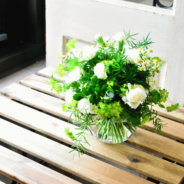 敬老の日 夏ギフト あす楽 誕生日 花 花束 切花 花瓶 セット ギフト ブーケ 生花 当日出荷 送料無料 +Vase01誕生日 結婚式 テーブル装花 お祝い 結婚祝い 記念日ギフト 開店御祝い 展示会 受付 お見舞い おしゃれ 日頃の感謝 バラ お供え b ng